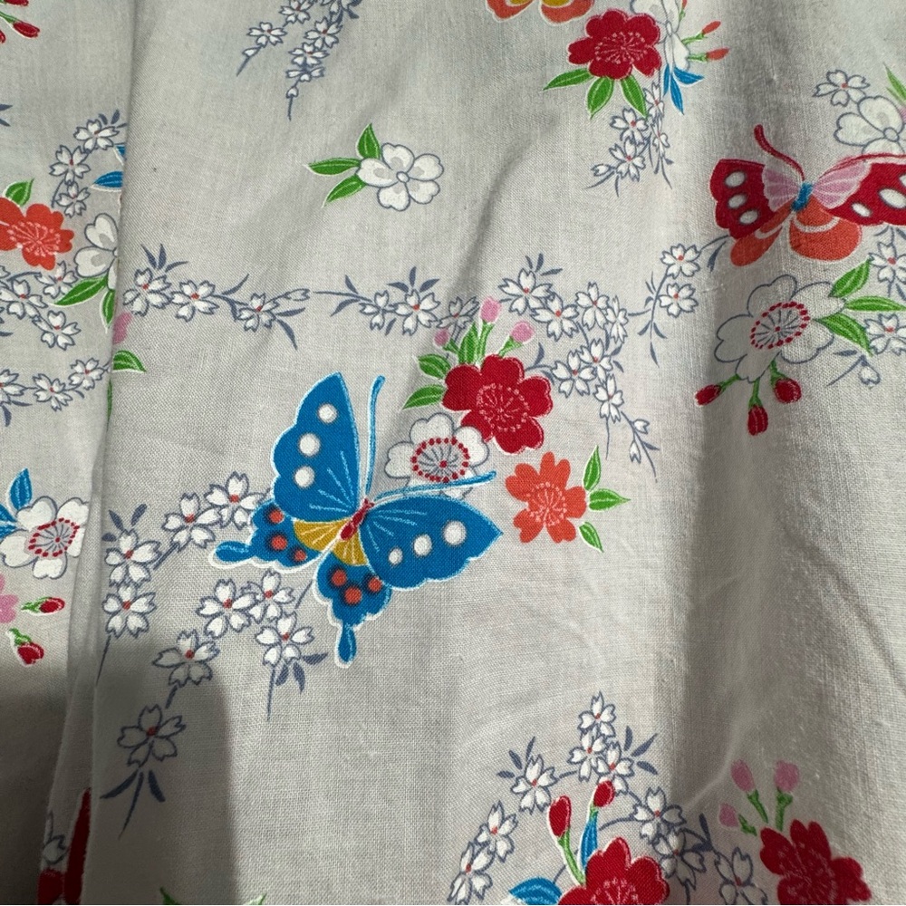 Ichi-Ban Japanese Cotton Kimono Robe – Butterfly Floral Print – Size LL (US L) - Picture 3 of 13